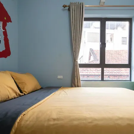Lola\'S House
